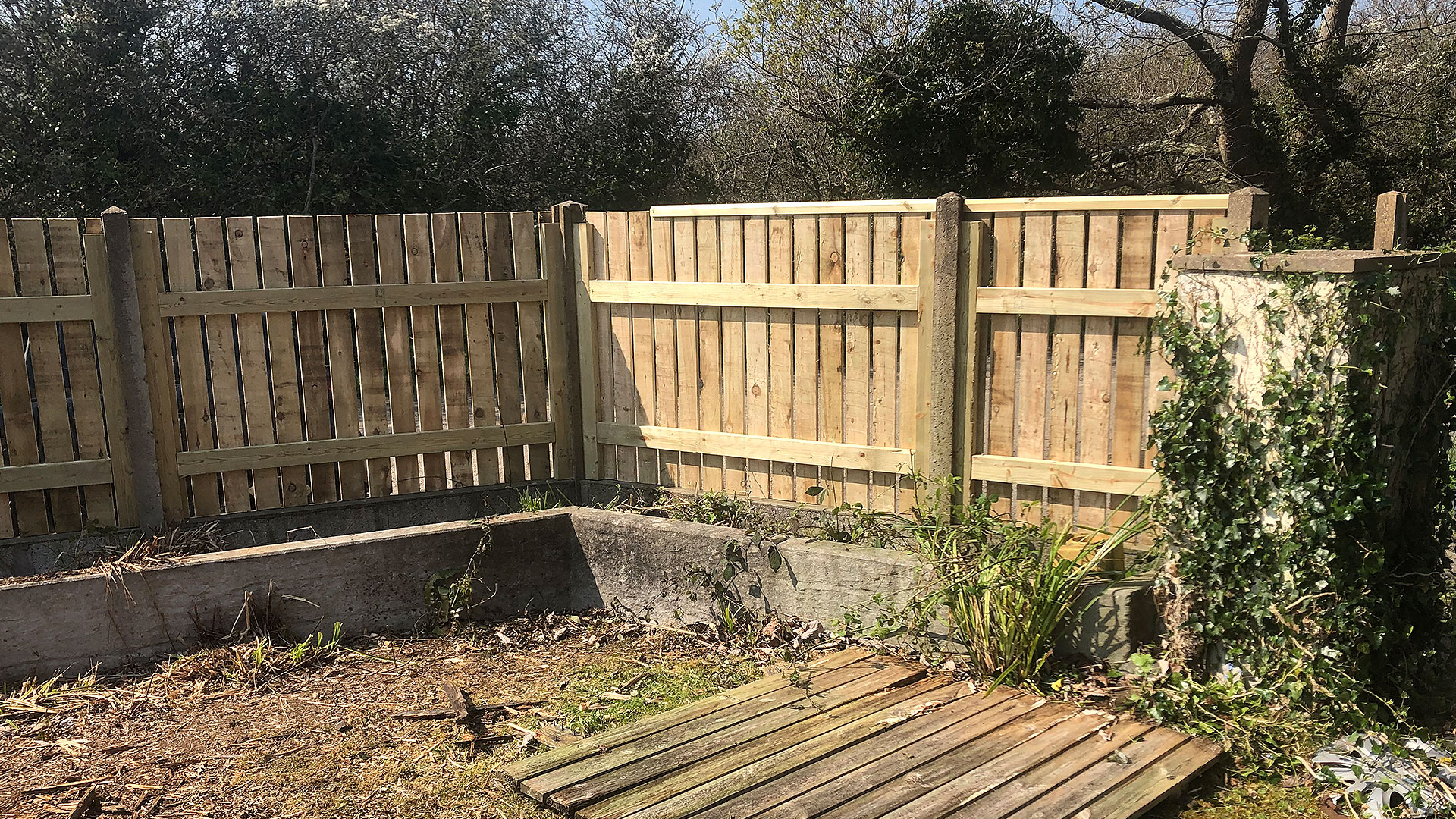 We go the extra mile to ensure every customer is delighted with their new fence, from the first call to the final inspection.